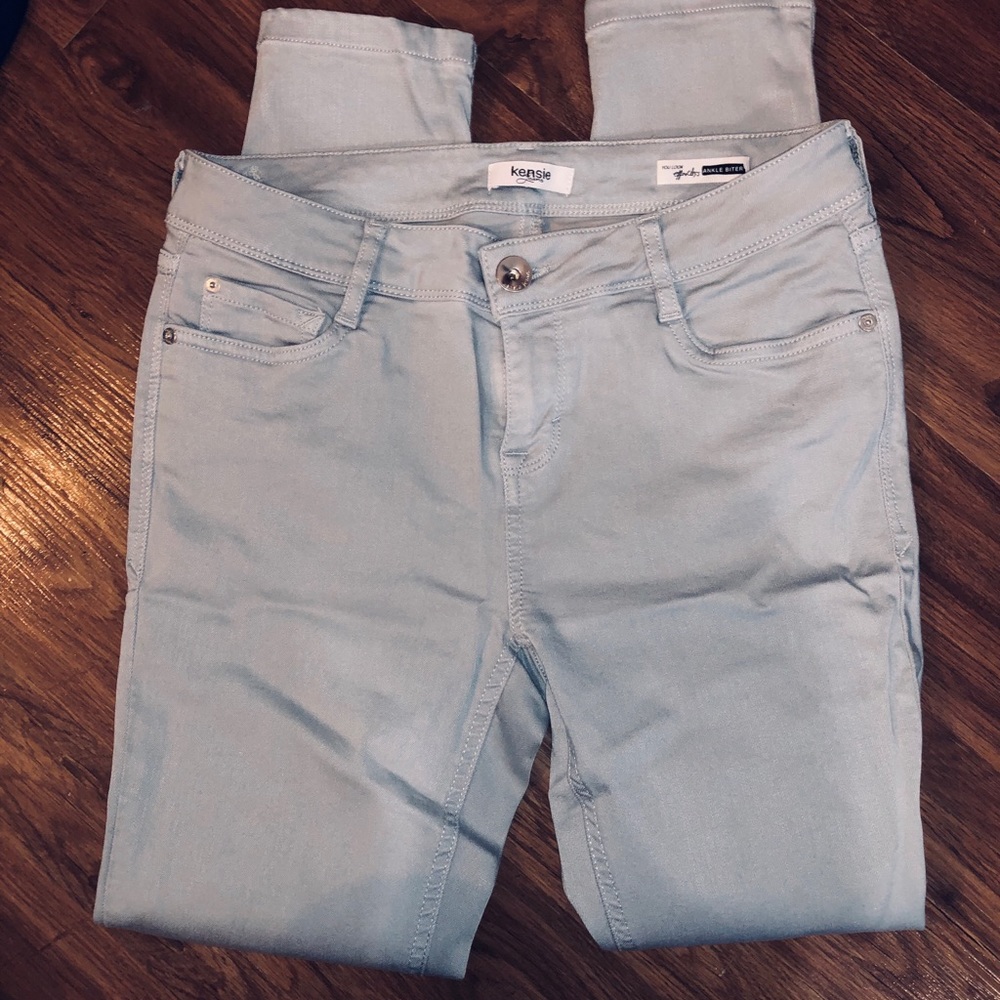 Kensie Jeans  “Effortless ankle biter”